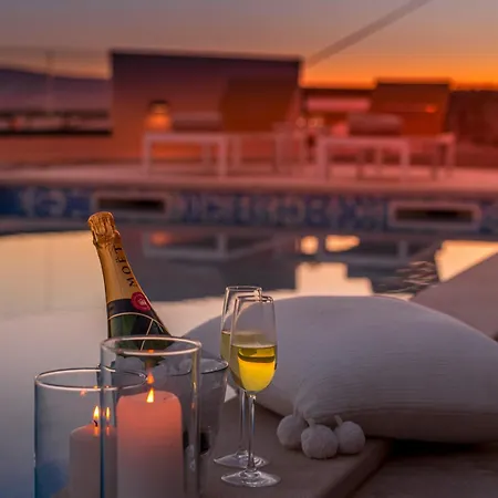 Castellum Canalis Villa