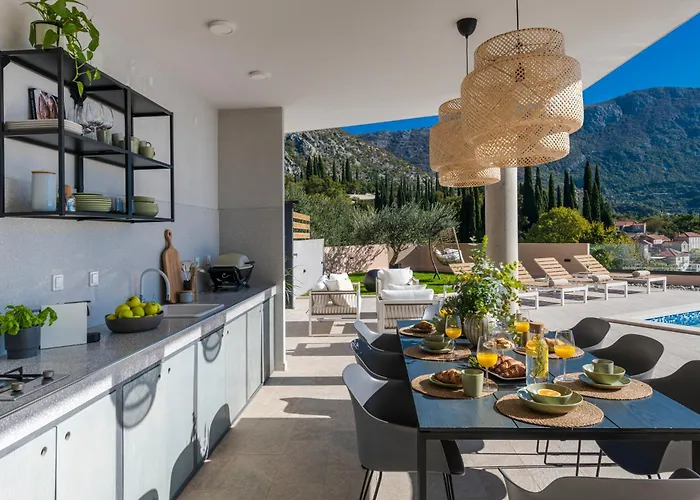 Castellum Canalis Villa *