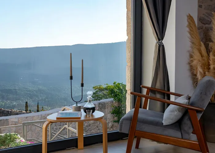 Castellum Canalis Villa